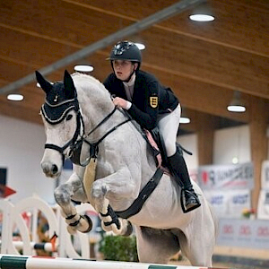 Zweimal im Neuner-Bereich: Maximiliane Fimpel und Quiwi Carina / © Dill