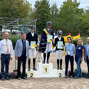 Landesjugendcup: Gold für Anna Bassani vom PSV Oberstaig & Silber für Theresa Henzler von der RG Baindt 🥇🥈🐴🎉